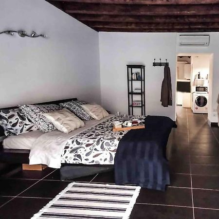Intero Appartamento Su Via Tortona-Darsena-Navigli Милано Екстериор снимка